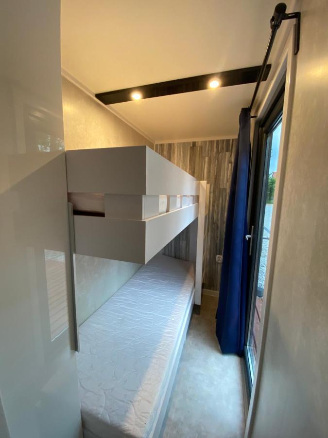 Domy Nad Morzem - Chata Pirata- Tiny House Dziwnow Exterior photo